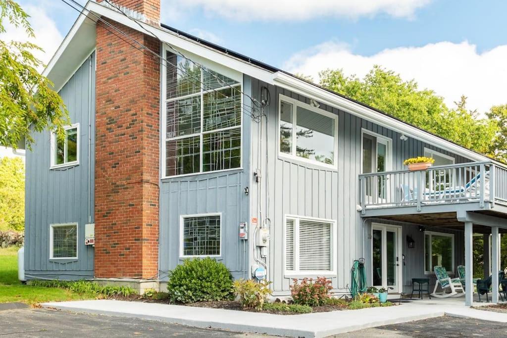 Unique Retreat With Private Patio, 4 King Beds And Bbq Βίλα Groton Εξωτερικό φωτογραφία